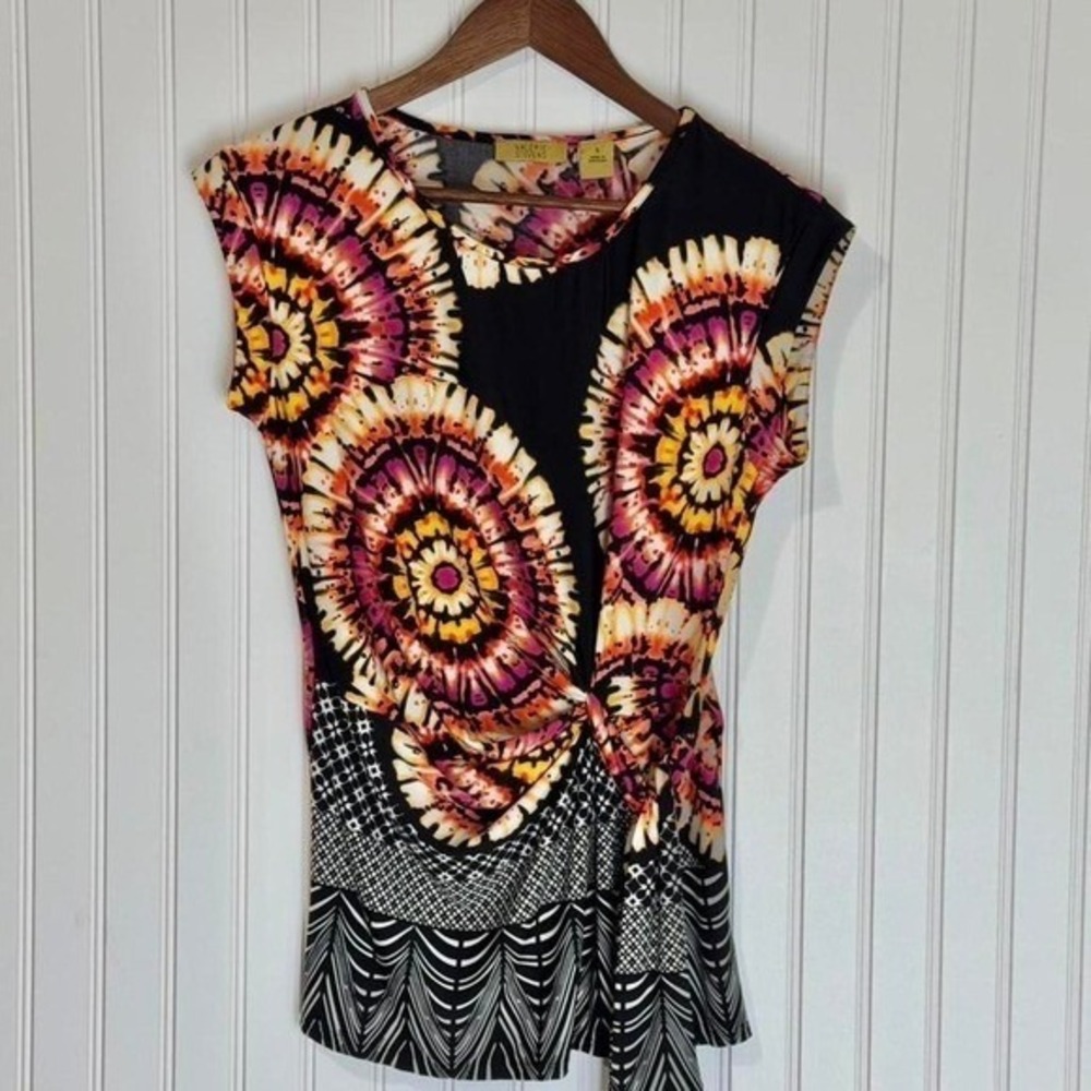 Valerie Stevens Bold tie-dye–style Top small